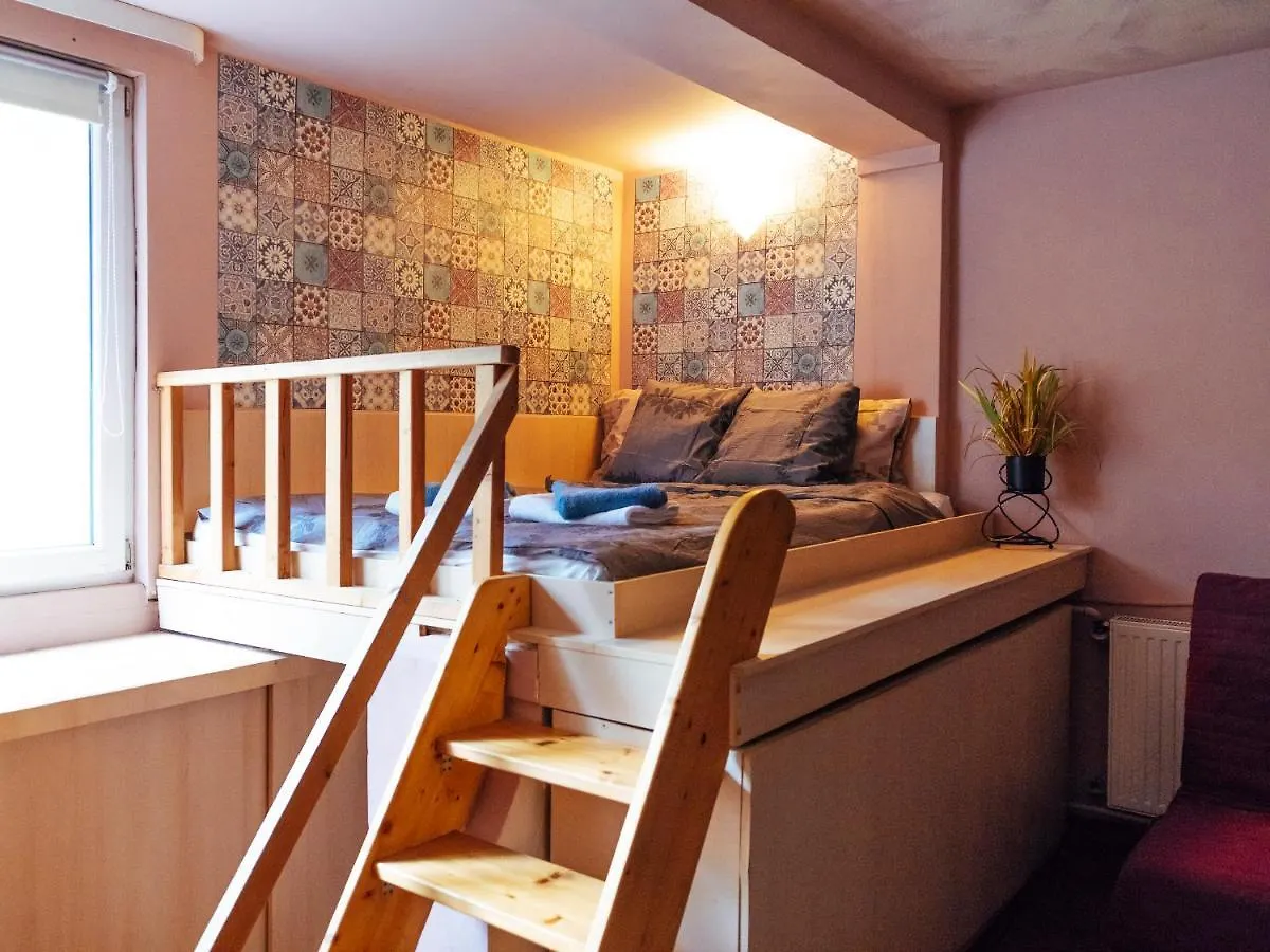 בוקרשט Woody - Cozy And Quiet Place Near Moghioros Park 0*,