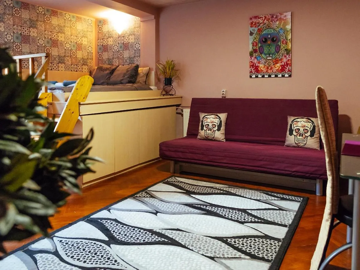 Woody - Cozy And Quiet Place Near Moghioros Park بوخارست 0*,  رومانيا
